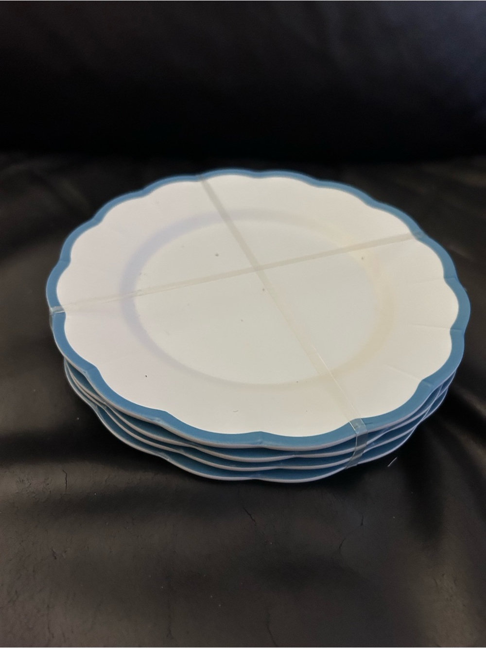White melamine Scalloped Edge Plate with Blue Rim - Set of 4